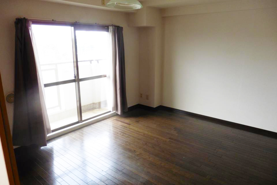 男性寮部屋