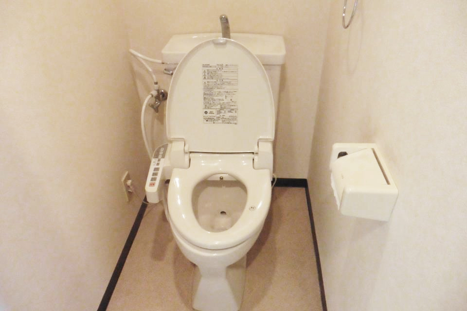 男性寮トイレ